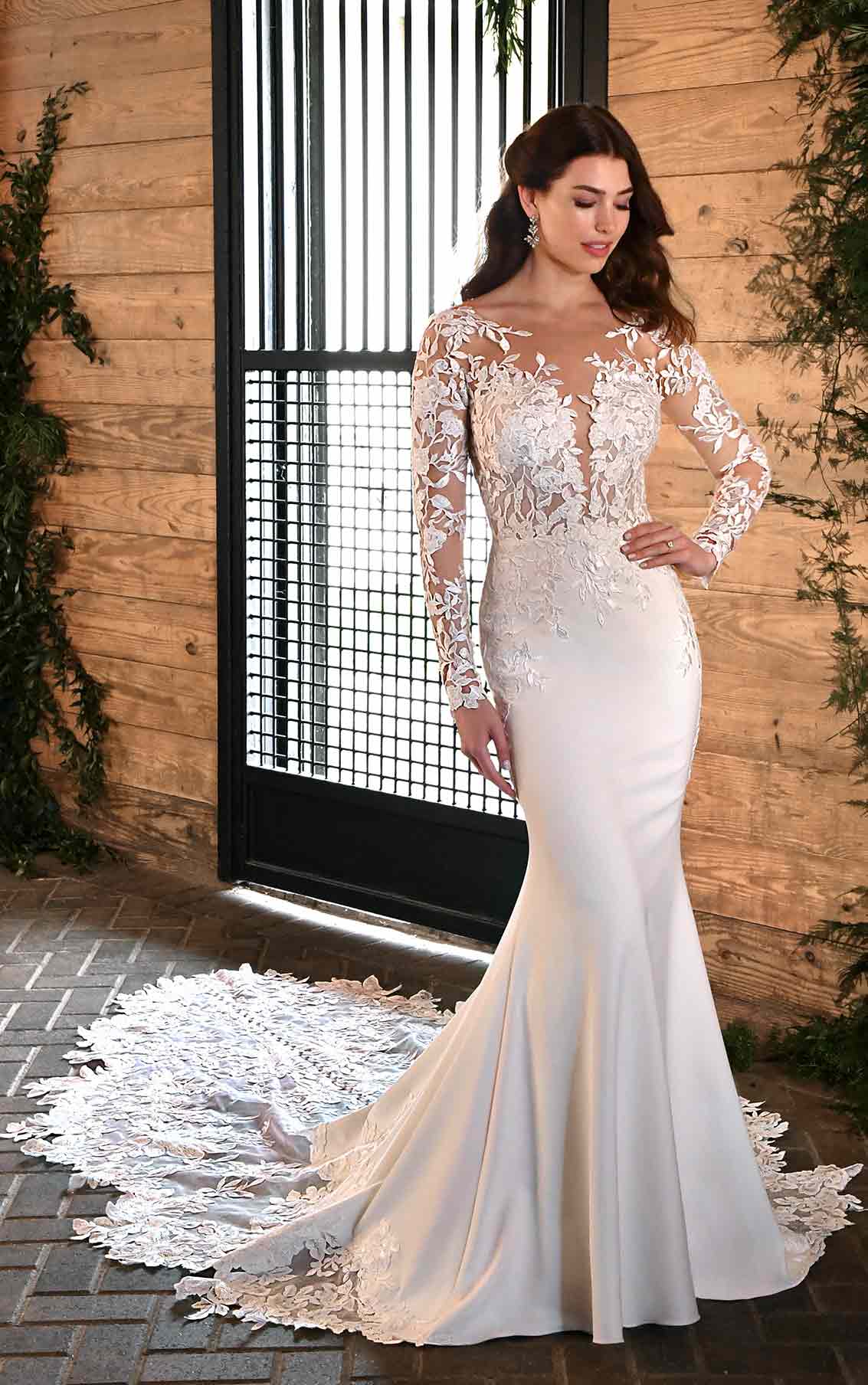 Essense Wedding Dress D3379