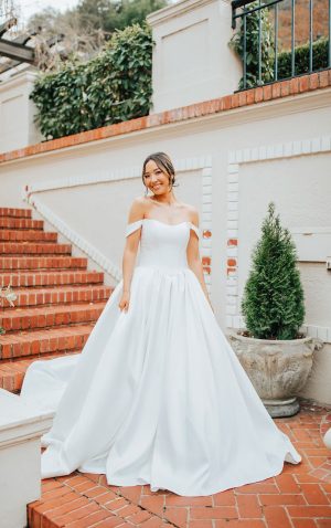 Essense Wedding Dress D4120
